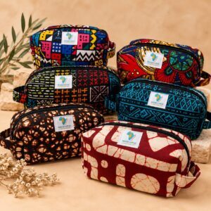 MAKE-UP POUCHES